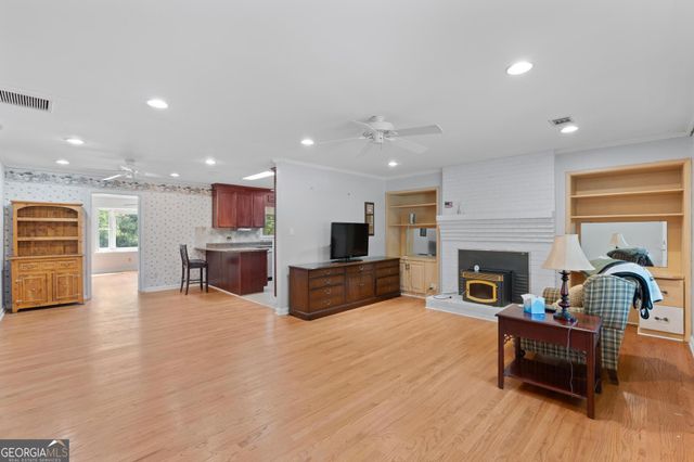 216 S Salem Drive, Mcdonough, GA 30253
