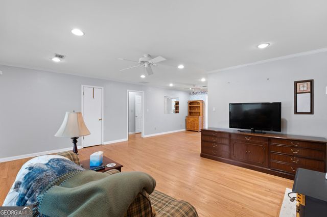 216 S Salem Drive, Mcdonough, GA 30253