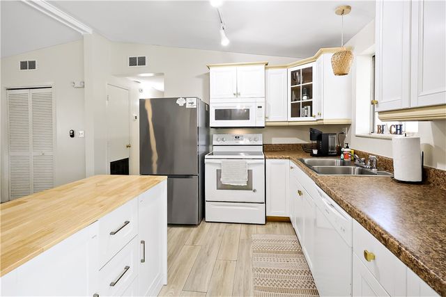 869 Wentworth Street, Sebastian, FL 32958