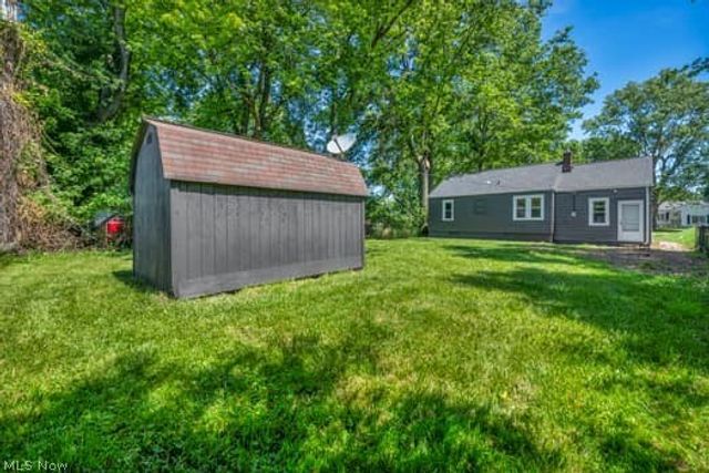 660 Rokeby Road, Eastlake, OH 44095