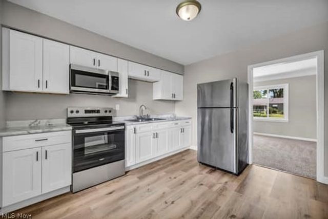 660 Rokeby Road, Eastlake, OH 44095