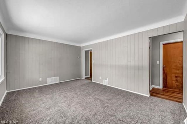 660 Rokeby Road, Eastlake, OH 44095