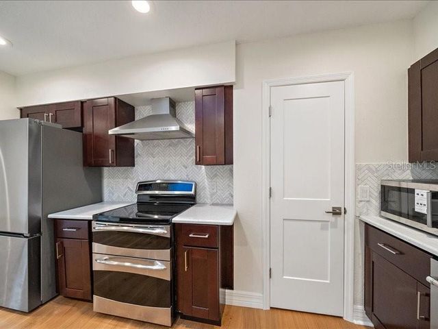 2492 WATERVIEW COURT, Sarasota, FL 34231