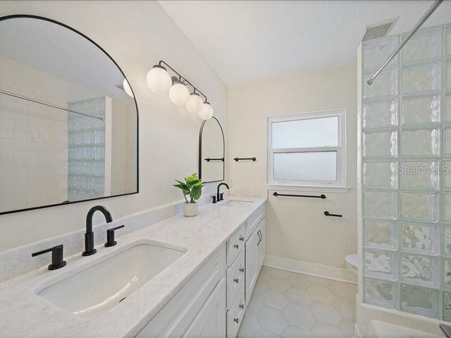 2492 WATERVIEW COURT, Sarasota, FL 34231