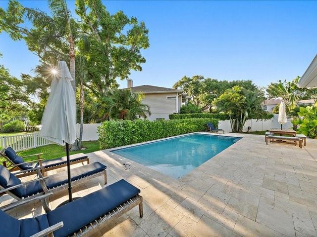 2492 WATERVIEW COURT, Sarasota, FL 34231
