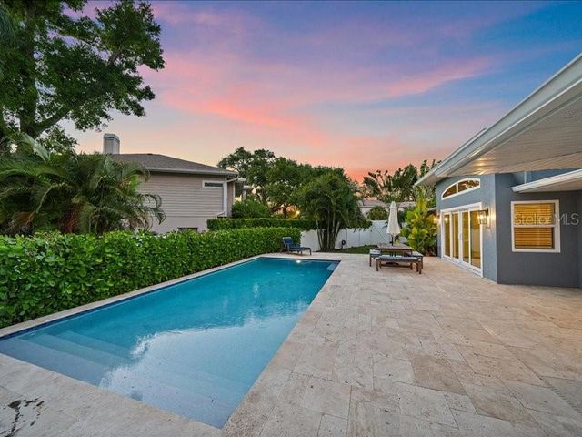 2492 WATERVIEW COURT, Sarasota, FL 34231