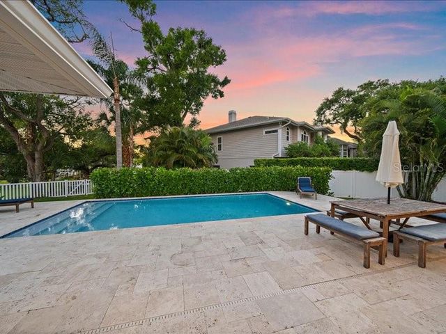2492 WATERVIEW COURT, Sarasota, FL 34231