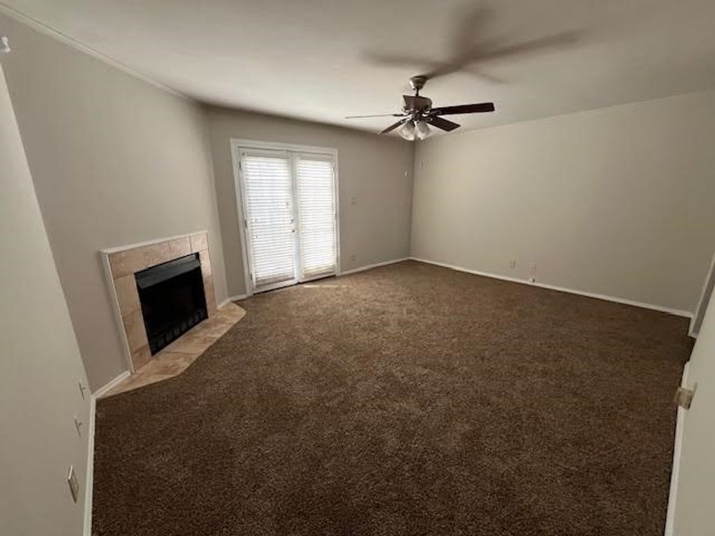 600 Bagby Avenue 1E, Waco, TX 76706