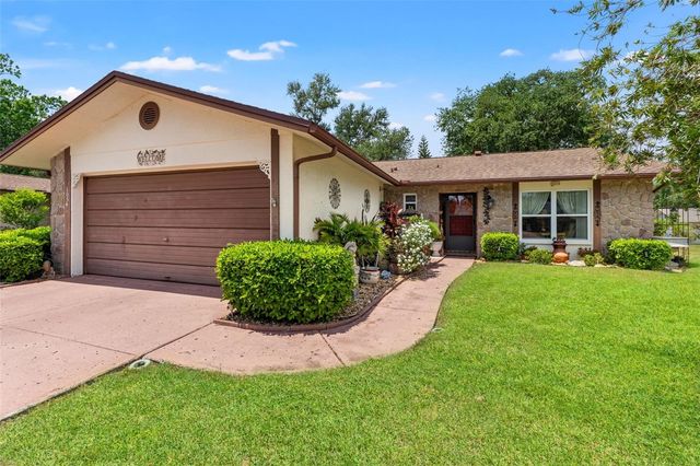 10541 GREEN MEADOW LANE, Port Richey, FL 34668