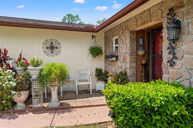 10541 GREEN MEADOW LANE, Port Richey, FL 34668