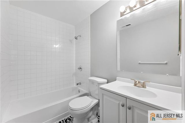 2415 Ravens Crest Drive 2415, Plainsboro, NJ 08536