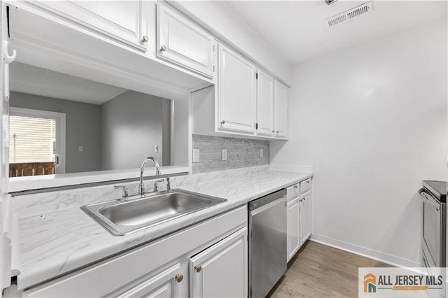 2415 Ravens Crest Drive 2415, Plainsboro, NJ 08536