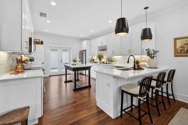 502 W NORTH BAY STREET, Tampa, FL 33603