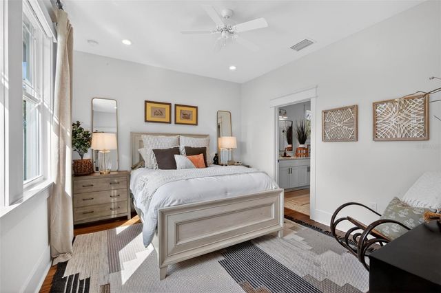 502 W NORTH BAY STREET, Tampa, FL 33603