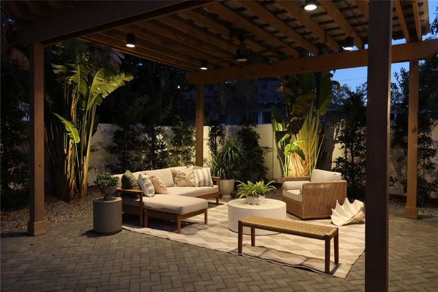 502 W NORTH BAY STREET, Tampa, FL 33603