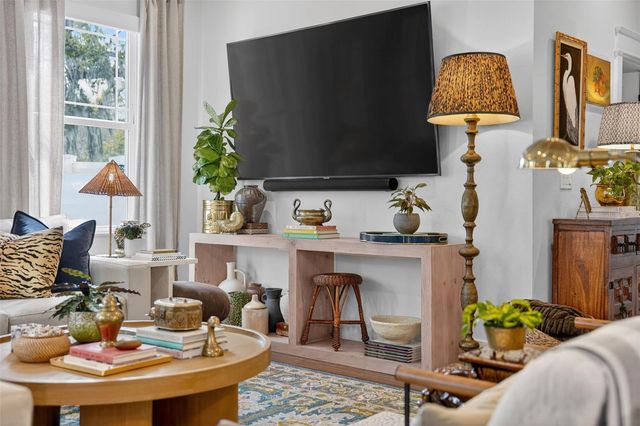 502 W NORTH BAY STREET, Tampa, FL 33603