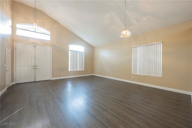 442 Dynacraft Street, Las Vegas, NV 89148