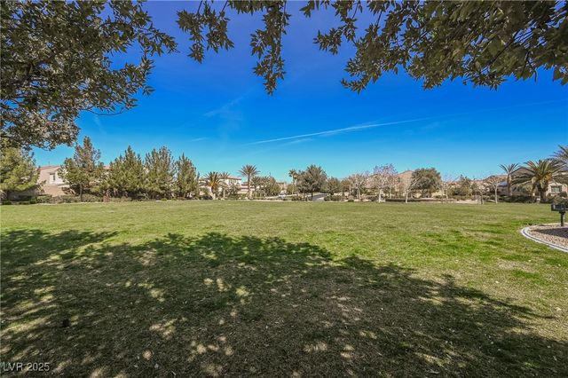 442 Dynacraft Street, Las Vegas, NV 89148