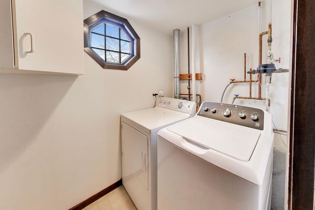 5020 Dukesberry Lane, Hoffman Estates, IL 60010