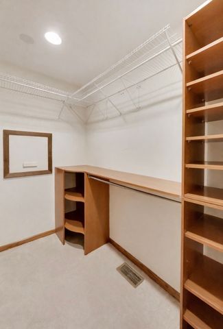 5020 Dukesberry Lane, Hoffman Estates, IL 60010