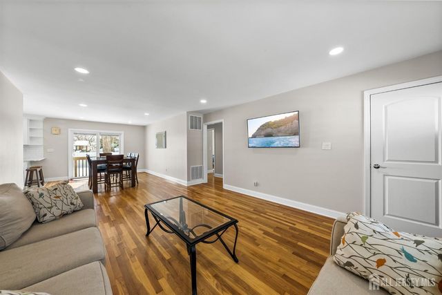 88 Wooding Avenue, Edison, NJ 08817