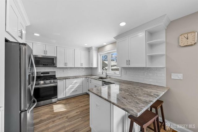 88 Wooding Avenue, Edison, NJ 08817