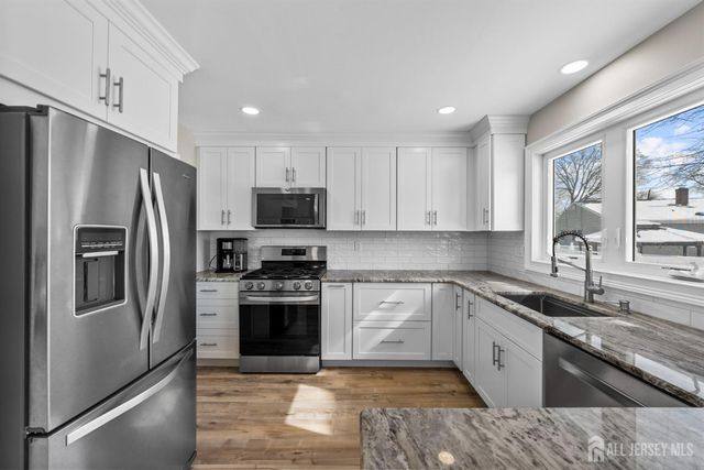 88 Wooding Avenue, Edison, NJ 08817