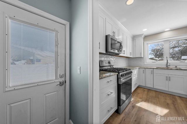 88 Wooding Avenue, Edison, NJ 08817