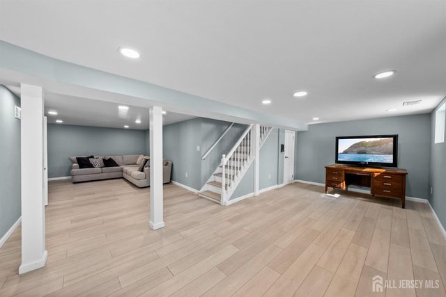 88 Wooding Avenue, Edison, NJ 08817