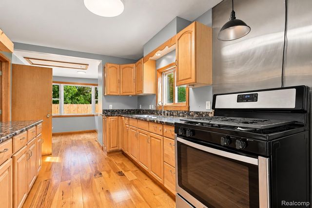 1519 Eastward Street, Alma, MI 48801