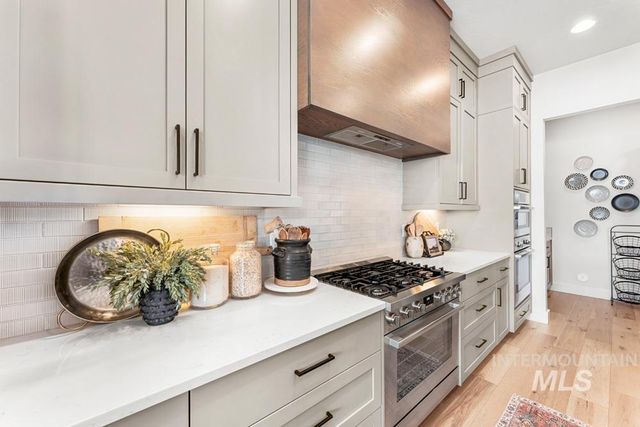 6981 N Maplestone Ave, Meridian, ID 83646