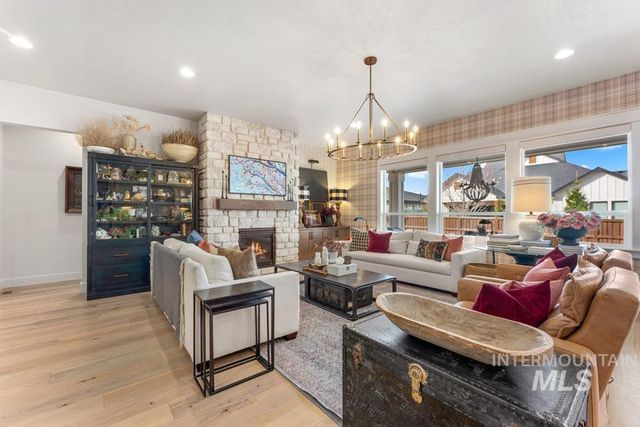 6981 N Maplestone Ave, Meridian, ID 83646