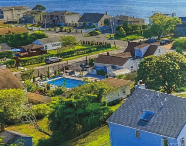 79 Grandview Drive, Shirley, NY 11967