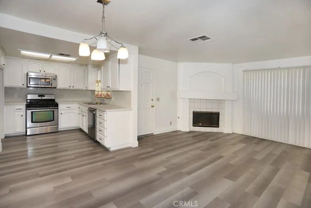 8032 Rose 13, Paramount, CA 90723
