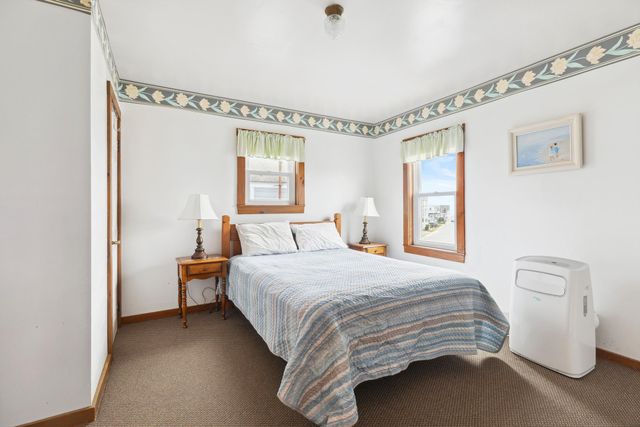 13 Ocean Boulevard, Hampton, NH 03842