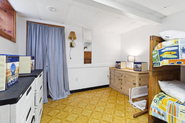 13 Ocean Boulevard, Hampton, NH 03842