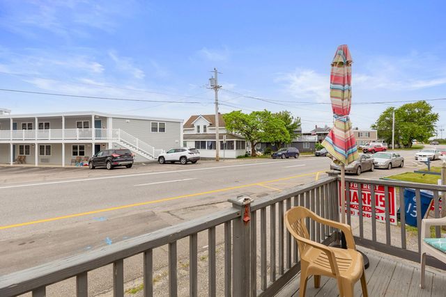 13 Ocean Boulevard, Hampton, NH 03842