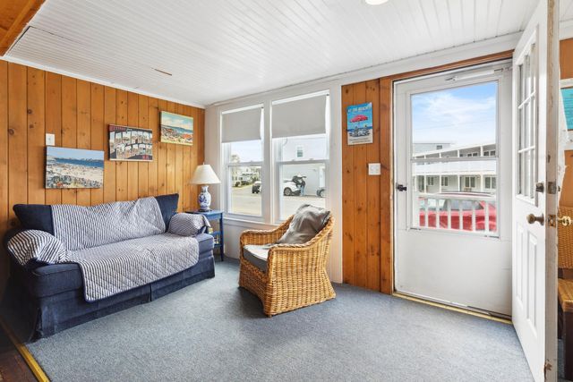 13 Ocean Boulevard, Hampton, NH 03842
