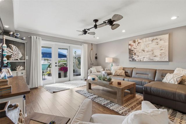 4751 COQUINA KEY DRIVE SE, St Petersburg, FL 33705