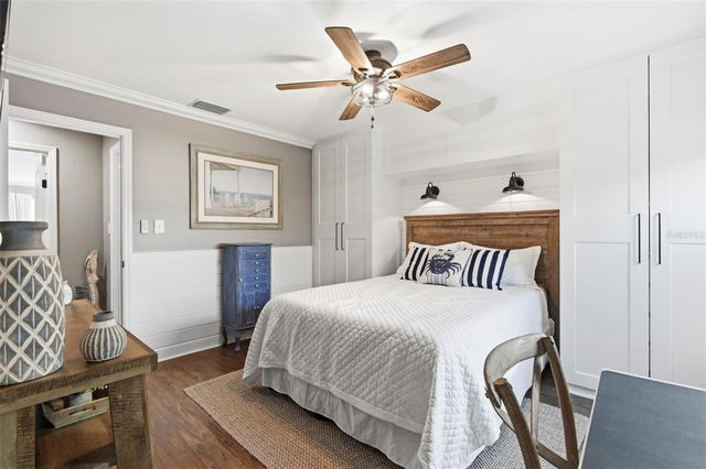 4751 COQUINA KEY DRIVE SE, St Petersburg, FL 33705