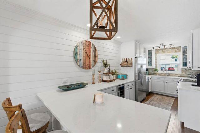 4751 COQUINA KEY DRIVE SE, St Petersburg, FL 33705