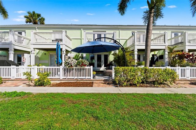 4751 COQUINA KEY DRIVE SE, St Petersburg, FL 33705