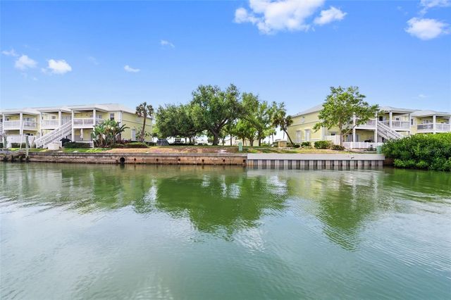 4751 COQUINA KEY DRIVE SE, St Petersburg, FL 33705