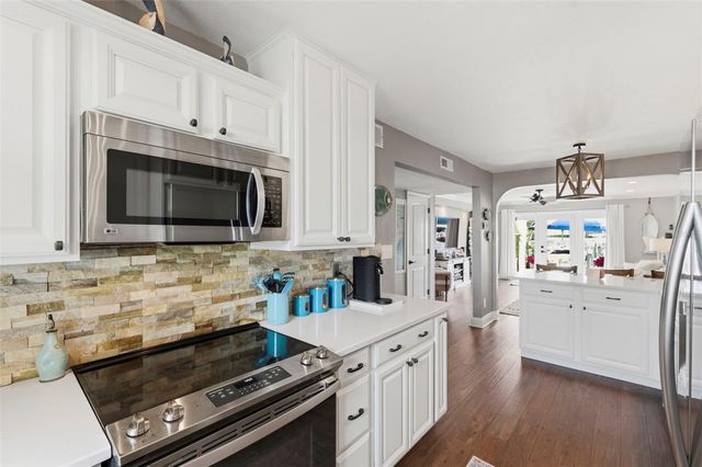 4751 COQUINA KEY DRIVE SE, St Petersburg, FL 33705