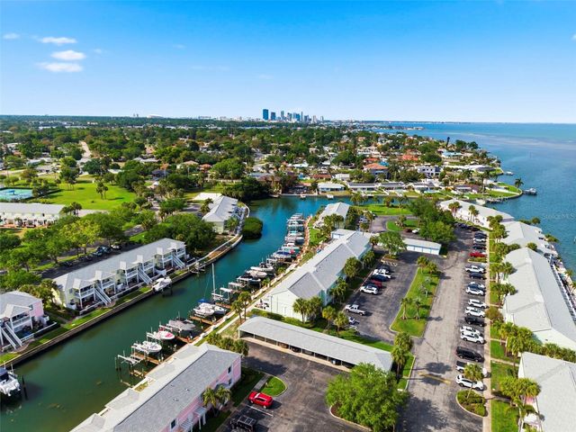 4751 COQUINA KEY DRIVE SE, St Petersburg, FL 33705