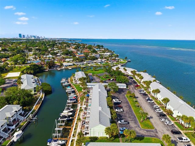4751 COQUINA KEY DRIVE SE, St Petersburg, FL 33705