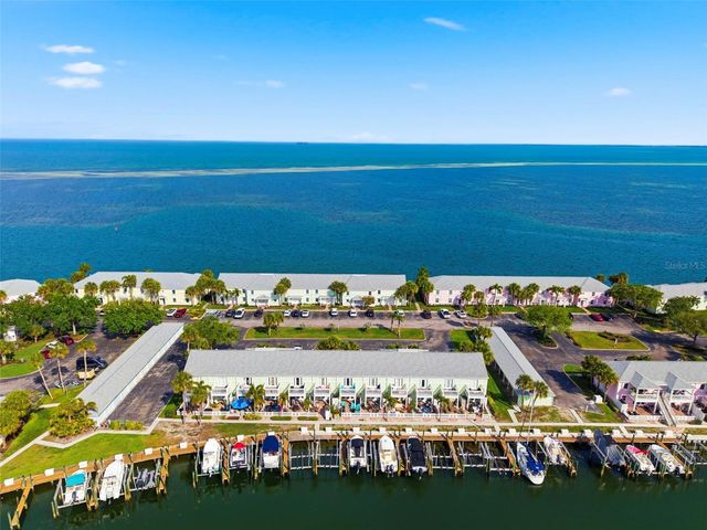 4751 COQUINA KEY DRIVE SE, St Petersburg, FL 33705