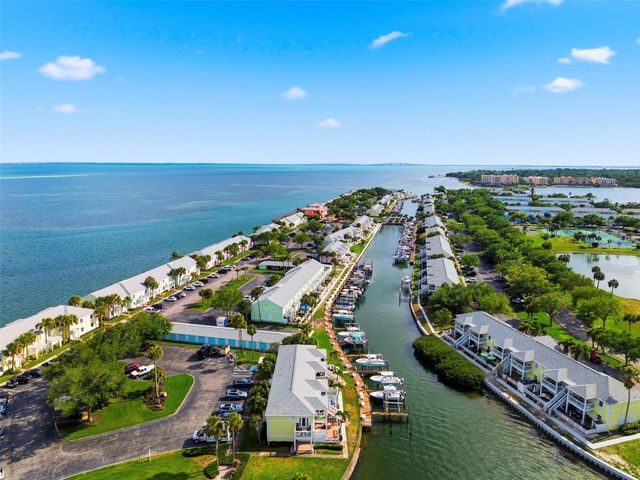 4751 COQUINA KEY DRIVE SE, St Petersburg, FL 33705