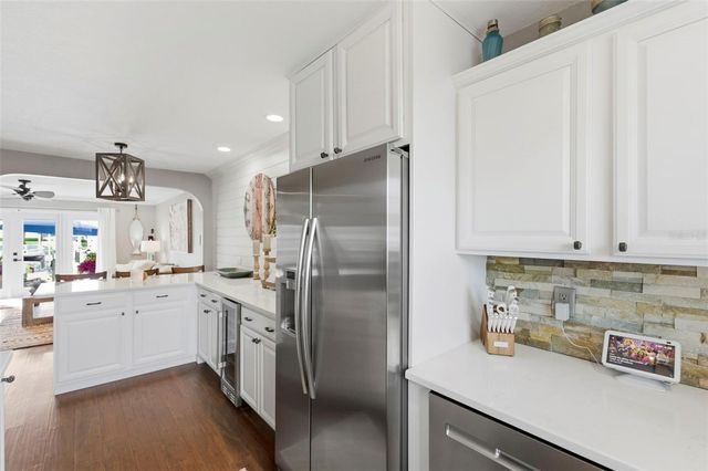 4751 COQUINA KEY DRIVE SE, St Petersburg, FL 33705