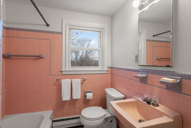 26 Jeffrey Road, Wayland, MA 01778